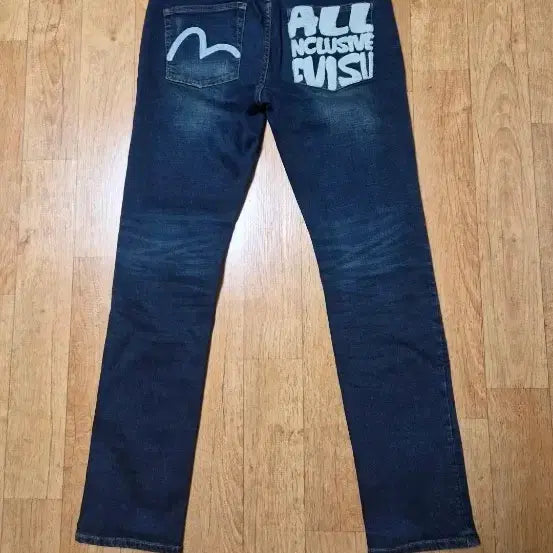 [BUNJANG] Evisu Slim Fit Damaged Wash Denim Jeans / (매장판 정품/새상품급) 에비수 데미지 워싱 슬림핏 데님 스판 청바지, 30~31인치