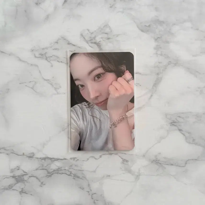 [BUNJANG] TWICE This Is For Popup Exclusive Photocard (Dahyun) / 트와이스 THIS IS FOR 팝업 4만원 구매 특전 (다현)