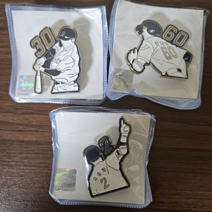 [BUNJANG] KBO Lotte Giants Silhouette Badge Bundle Set / KBO 롯데 자이언츠 실루엣 뱃지 일괄 원가 양도.