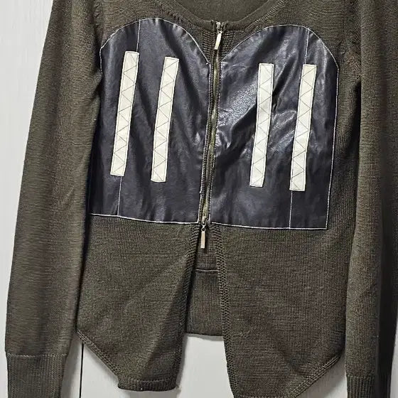 [BUNJANG] Women's Cardigan with Leather Accents - Olive Green / 가디건 여성 가죽 배색 올리브 그린