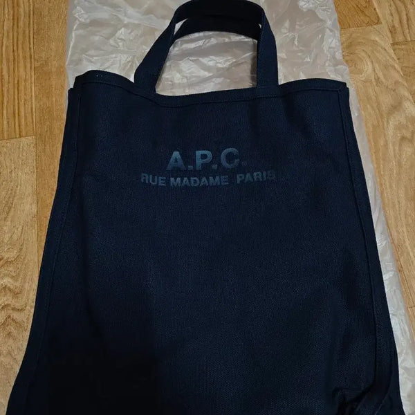 [BUNJANG] APC A.P.C. Recouperation Shoulder Bag Tote Bag Dark Navy / (새상품65%할인)26년신상 APC 아페쎄 정품 리쿠퍼레이션 숄더백 겸 토트백 다크 네이비