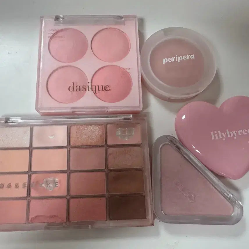 [BUNJANG] WAKEMAKE, DASIQUE, CLIO, Lilybyred, Peripera Candy Coral Blurring, Candy Berry, Scented Rose, Blusher Beam, Sweet Berry Bundle Set / 핑잘봄 봄웜 화장품 일괄 캔디코랄블러링 센티드로즈 캔디베리 발그레빔 달달베리해