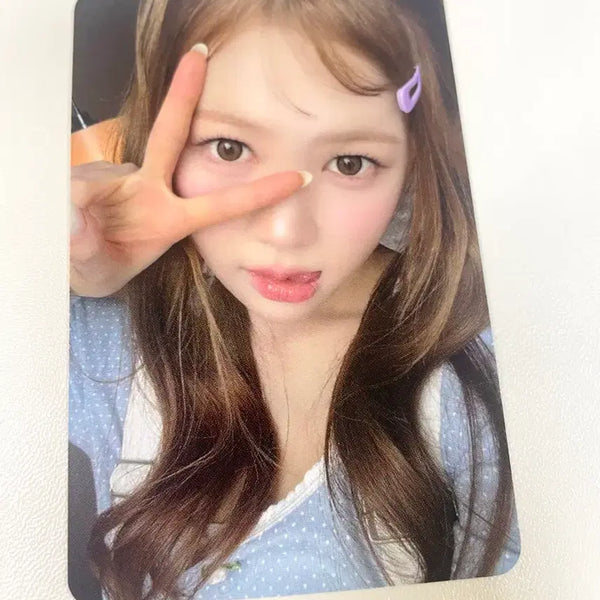 [BUNJANG] Hatsune Miku Hatsuharu Yeong Star River B Version Photocard / 하츠투하츠 하투하 예온 스타리버 b버전 희귀 포카 양도