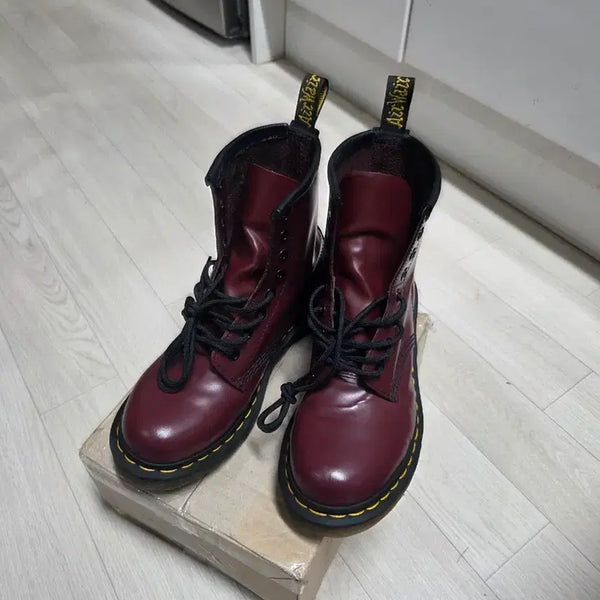 [BUNJANG] Dr. Martens Cherry Red Boots UK4 / 닥터마틴 체리레드 워커 230(uk4)