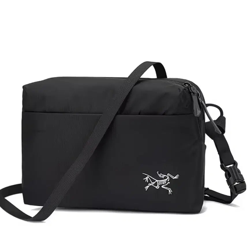 [BUNJANG] Arc'teryx Crossbody Bag Black / 아크테릭스 크로스백 블랙/새 제품/무료배송
