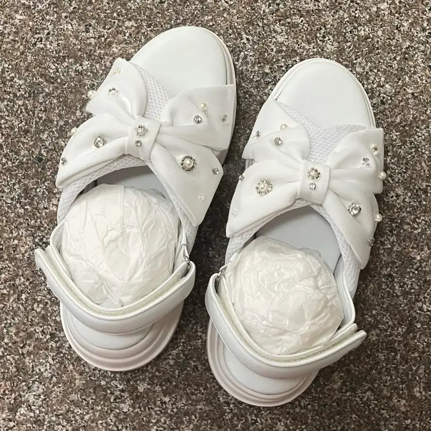 [BUNJANG] O'2nd Ribbon Pearl Embellished Sandals (Size 240) / 오즈세컨 리본 진주 장식 샌들 240 새상품