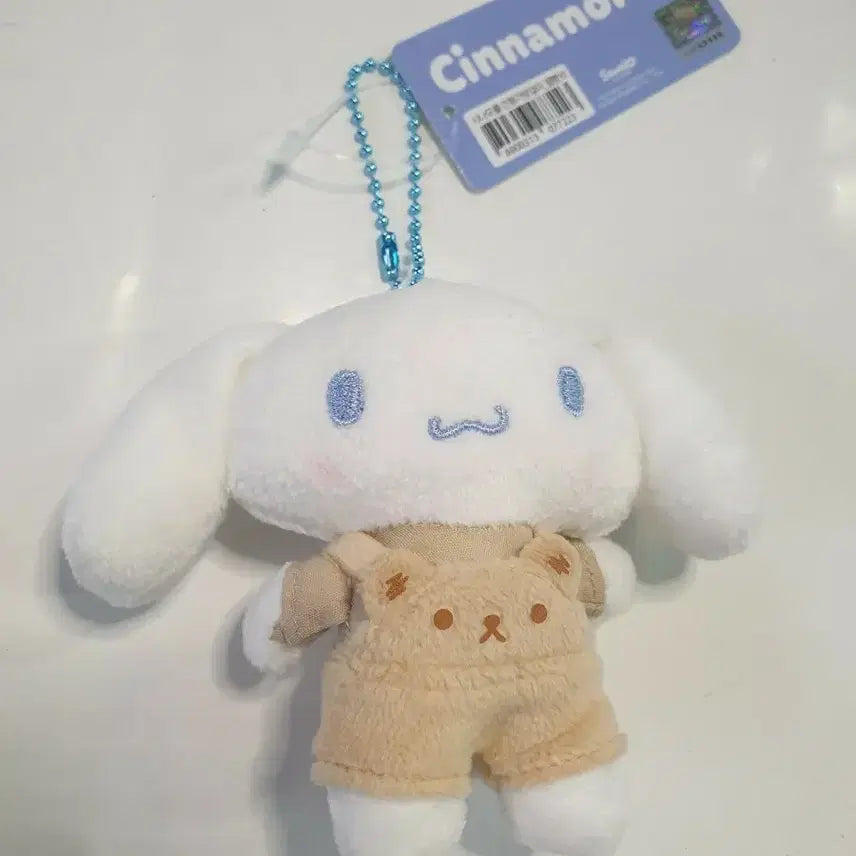 [BUNJANG] Cinnamoroll Overalls Plush Keychain Bag Charm / 시나모롤 멜빵 인형 키링 가방고리(8/17까지만판매)