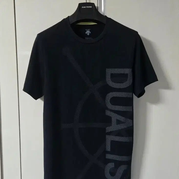 [BUNJANG] Descente Short Sleeve T-Shirt Size 95 / 데상트 반팔티 95 남