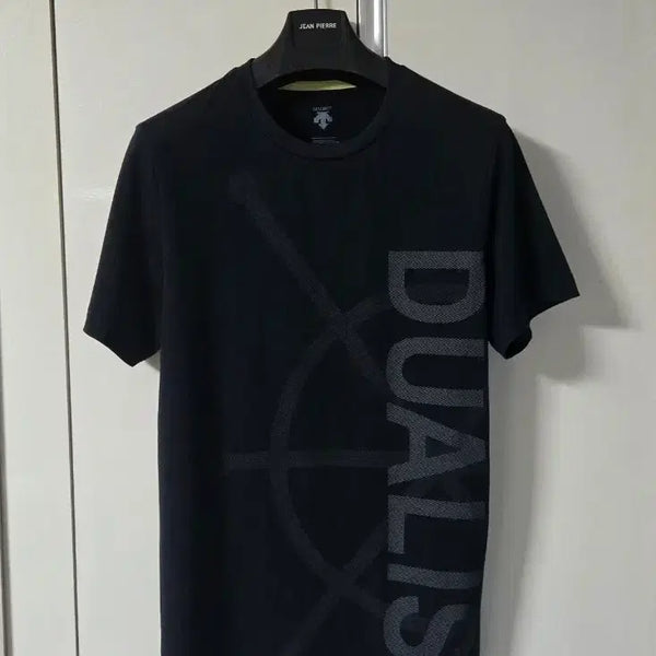 [BUNJANG] Descente Short Sleeve T-Shirt Size 95 / 데상트 반팔티 95 남