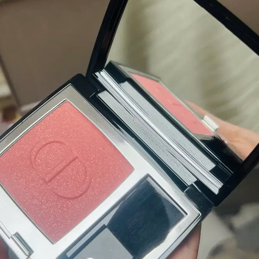 [BUNJANG] Dior Tulle Blush / 디올 튀튀 블러셔 판매합니다 .