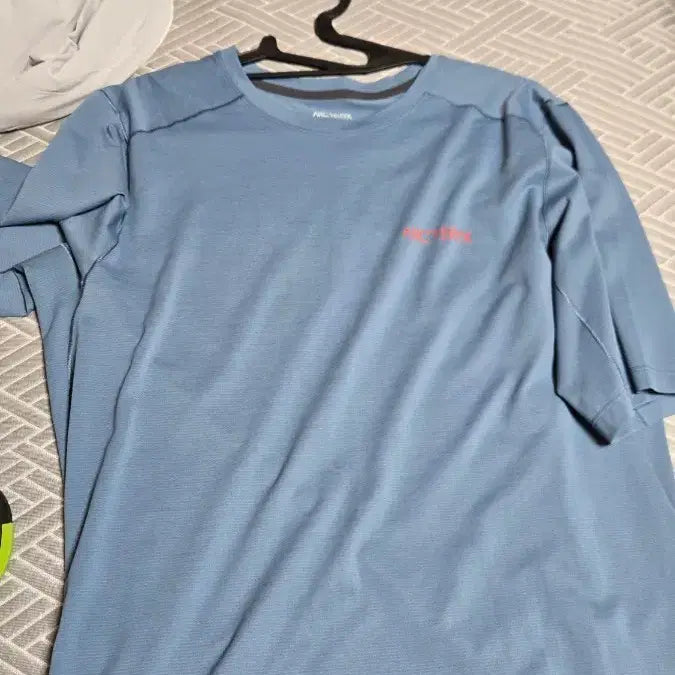 [BUNJANG] Arc'teryx Genuine Men's T-Shirt Blue Size M / 아크테릭스 정품 반팔