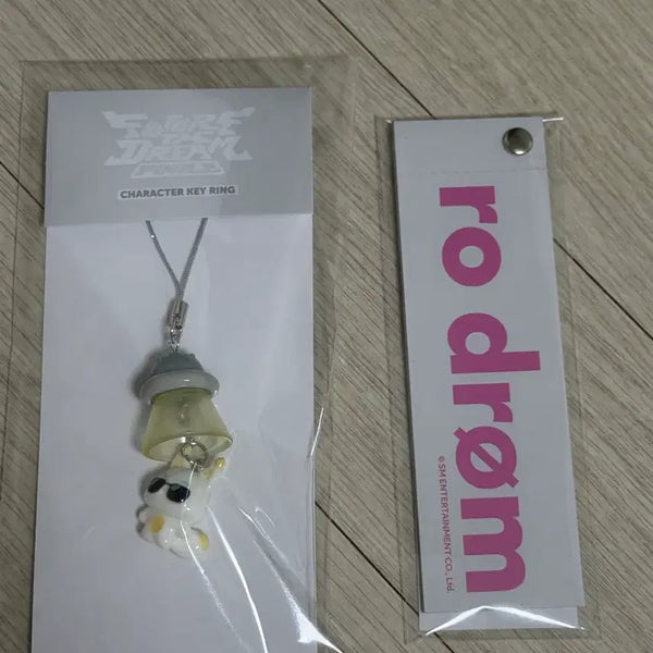 [BUNJANG] NCT Renjun Keychain & Bookmark Bundle Set / 런쥔 키링 런쥔 북마크 일괄판매