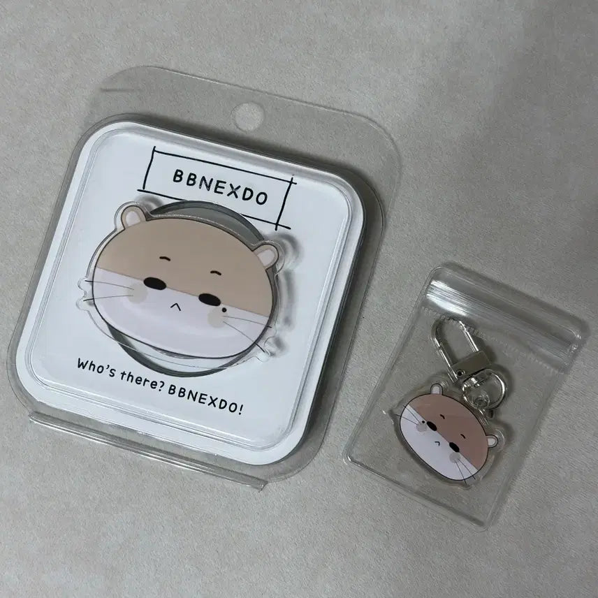 [BUNJANG] BoyNextDoor Darling Riwoo "PrettyNexDoor" MacSafe GripsTok & Acrylic Keyring / (비공굿) 보이넥스트도어 보넥도 쁘넥도 달링 리우 맥세이프 그립톡 스마트톡 아크릴 키링 양도 판매