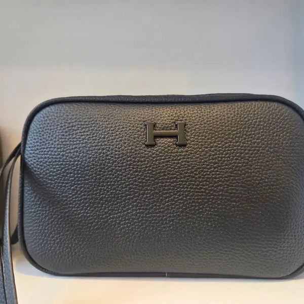 [BUNJANG] H Logo Leather Crossbody Bag / H소가죽 크로스가방(새상품)