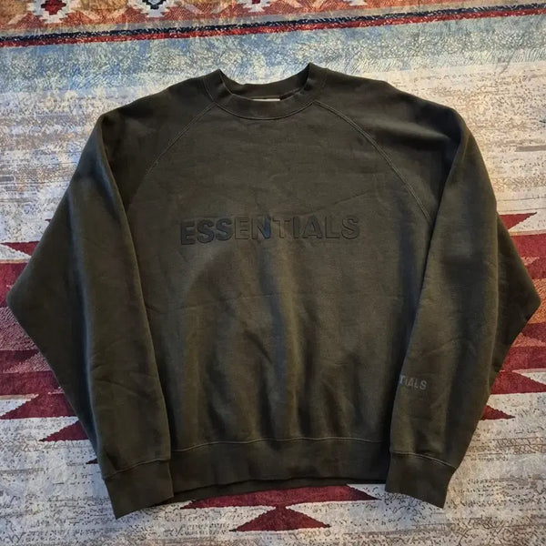 [BUNJANG] Fear of God Essentials Big Logo Sweatshirt M (95) / 피어오브갓 에센셜 빅로고 맨투맨 스웨트셔츠 M(95)