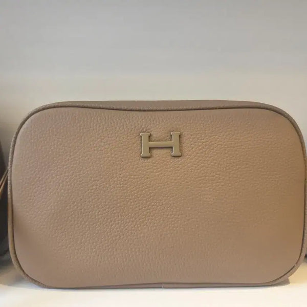 [BUNJANG] H Logo Genuine Leather Crossbody Bag (New) / H소가죽 크로스백(새상품)