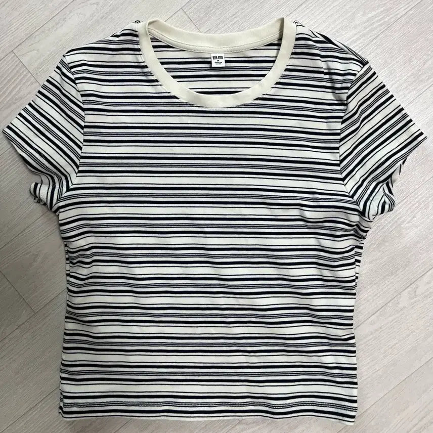 [BUNJANG] Uniqlo Striped Baby T-Shirt - Size M / 유니클로 줄무늬 베이비티 사이즈 M