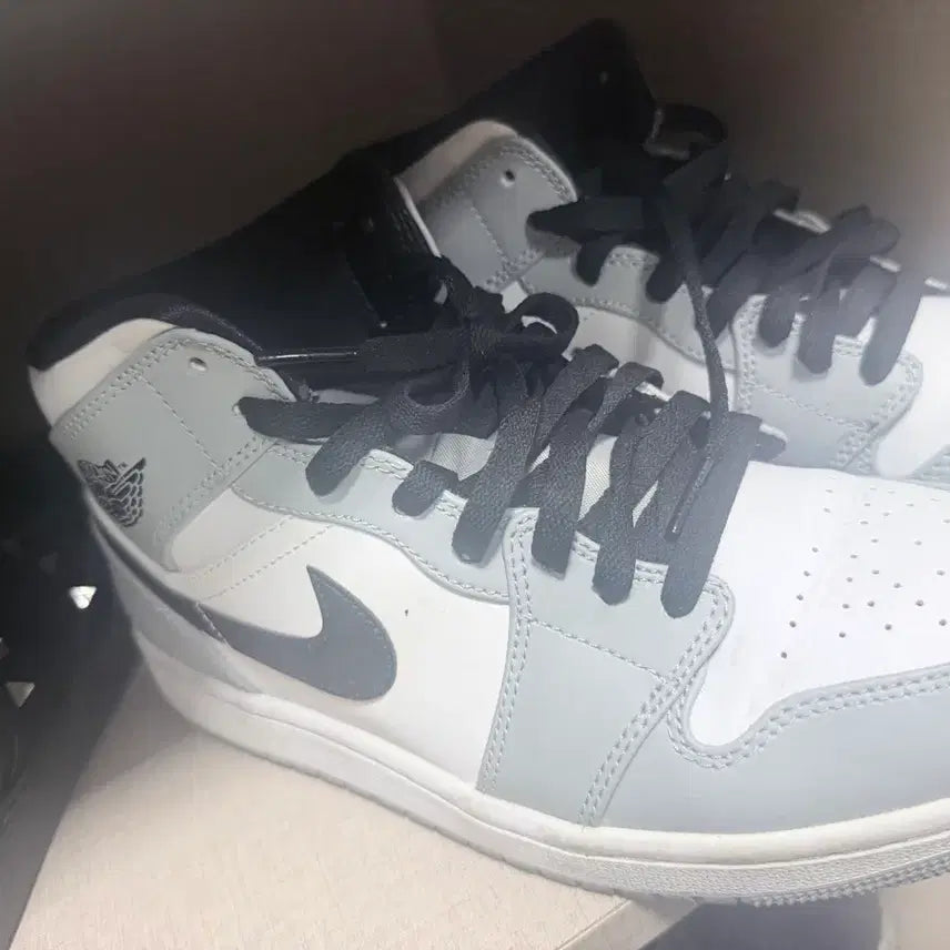 [BUNJANG] Air Jordan 1 Smoke Grey Size 265 / 조던1 스모크 그레이265