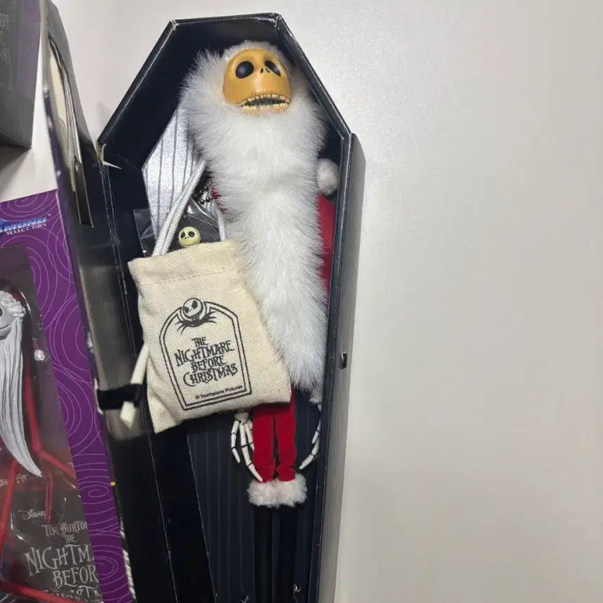 [BUNJANG] The Nightmare Before Christmas Santa Jack Figure / 크리스마스의 악몽 산타 잭 관 피규어