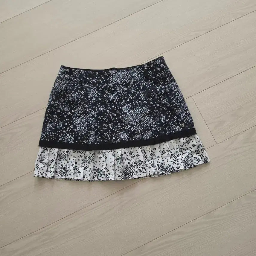 [BUNJANG] Saint Andrews Golf Pleated Skirt - Small / 세인트앤드류스 골프 스커트 S