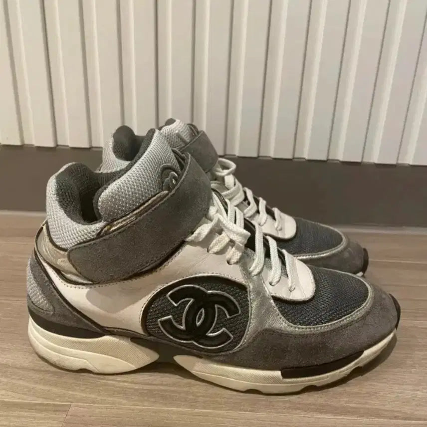 [BUNJANG] Chanel Sneakers Women's Size 36.5 (235) / 샤넬 스니커즈  운동화 36.5 (235)