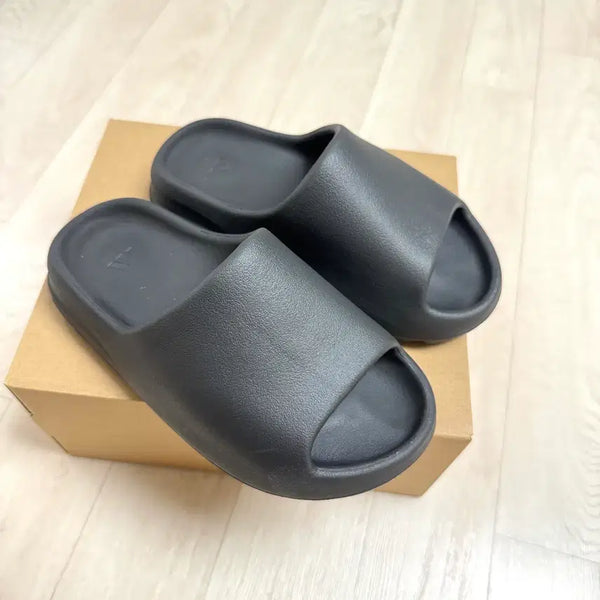 [BUNJANG] Adidas Yeezy Slide Onyx 235 / 아디다스 이지슬라이드 오닉스 235