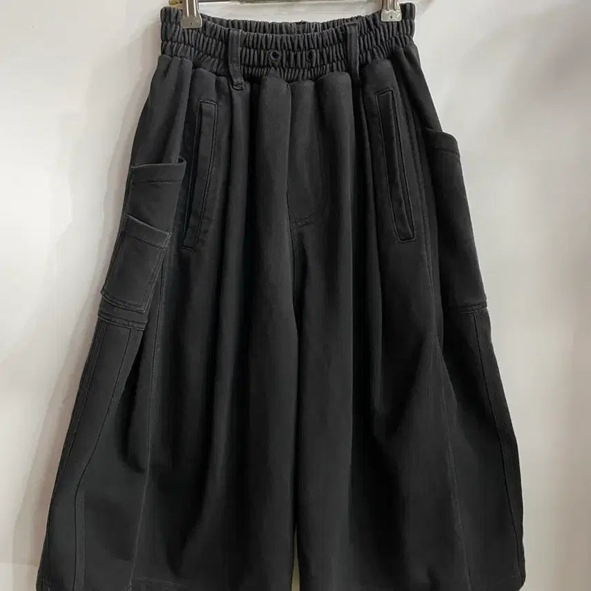 [BUNJANG] M Wide Bermuda Cargo Half Pants Black 2.0 / [M] 와이드 버뮤다 카고 하프팬츠 블랙 2.0