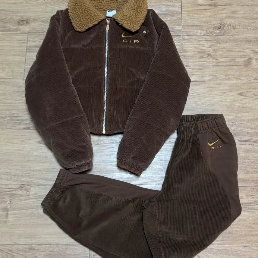 [BUNJANG] Nike Therma-FIT Corduroy Winter Jacket & Pants Set / (W)나이키 에어 써마핏 코듀로이 윈터 자켓 팬츠 셋업 세트