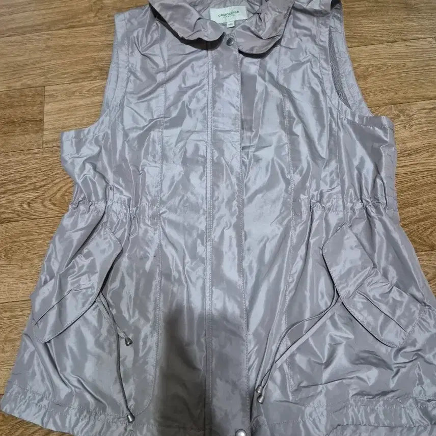 [BUNJANG] Crocodile Ladies Women's Windbreaker Vest Size 100 / 크로커다일 레이디스 여성 바람막이 조끼 (100 사이즈)
