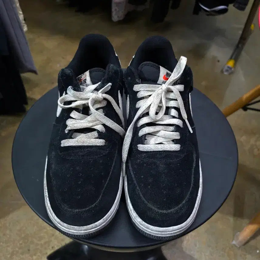 [BUNJANG] Nike Air Force 1 Suede Black (265) / 나이키 에어포스 1 스웨이드 블랙 265