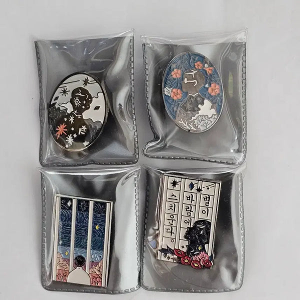 [BUNJANG] Poet's Star Badge Set A/B (Yun Dong-ju "The Prelude") Tumblbug / 시인의 별 뱃지 세트 A, B 윤동주 서시 미사용 팔아요 텀블벅 의균