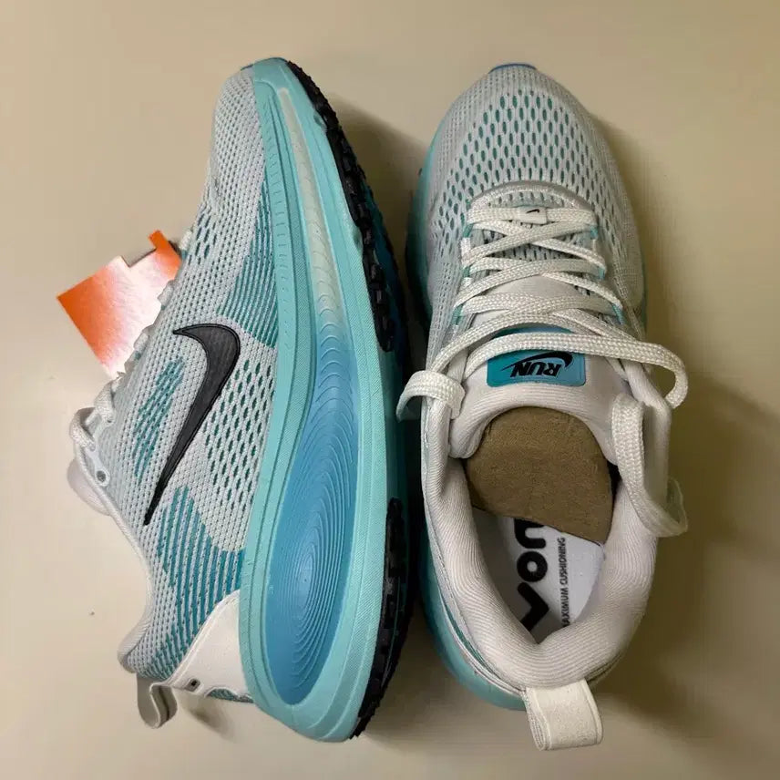 [BUNJANG] Nike Running Shoes (240) / 나이키 러닝화 240