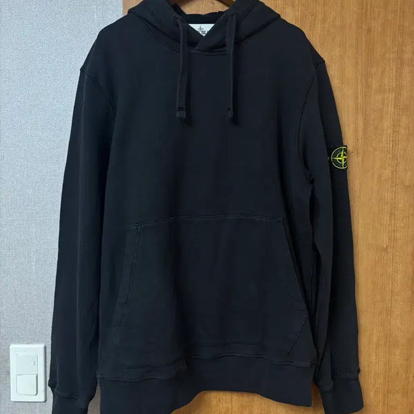 [BUNJANG] Stone Island Hooded Sweatshirt (L) / SSS급 정품 스톤아일랜드 후드티 (L)