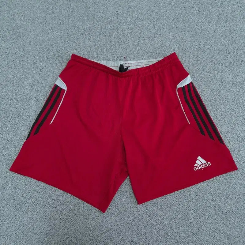 [BUNJANG] Adidas Shorts Size 100 / 100 아디다스 반바지 | 0716C37