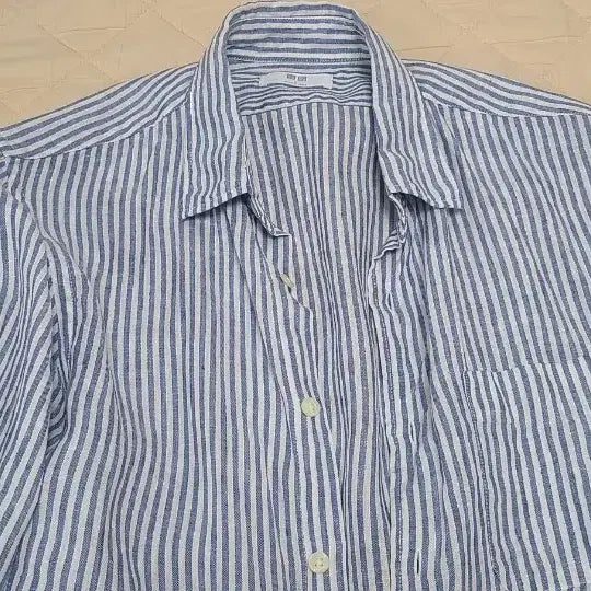 [BUNJANG] Uniqlo Striped Pattern Shirt L (XL fit) / 깔끔한  스트라이프 패턴의 유니클로 셔츠