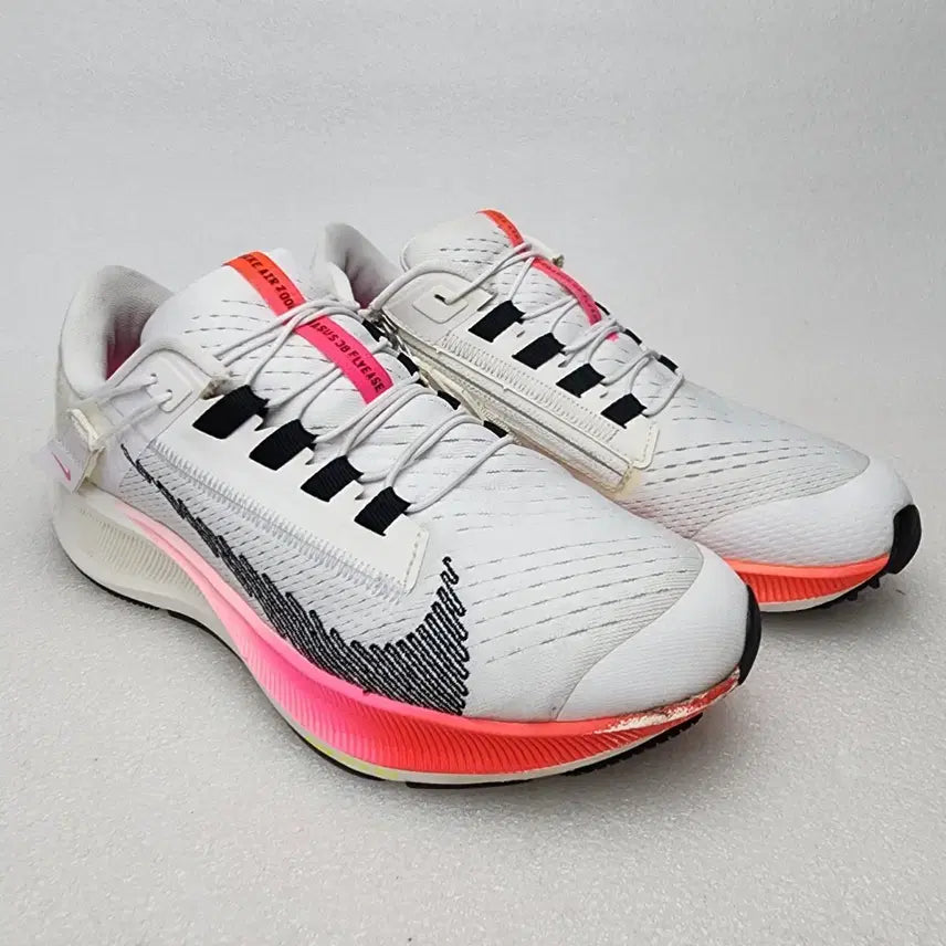 [BUNJANG] Nike Air Zoom Pegasus 38 FlyEase Women's Running Shoes (235mm) / 나이키 에어 줌 페가수스 38 플라이이즈 여성 런닝화 (235mm)
