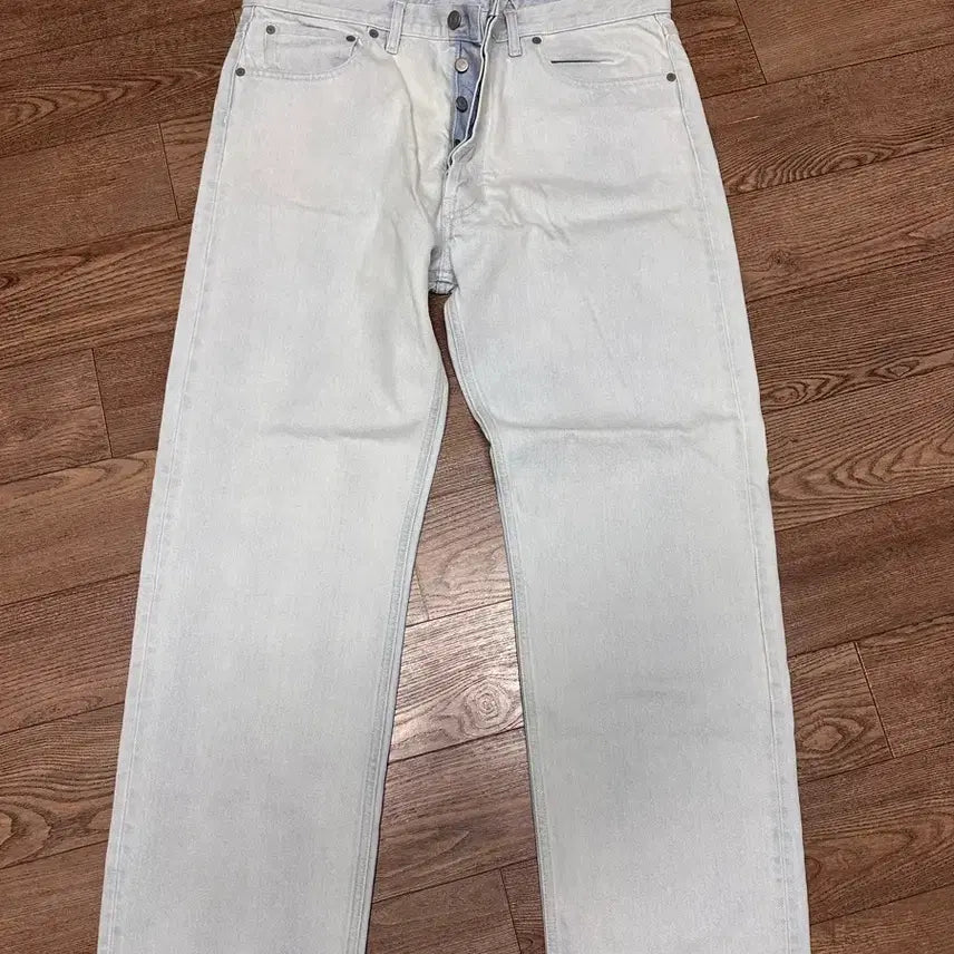 [BUNJANG] Maison Margiela Light Wash Denim Jeans Size 33 / 메종마르지엘라 연청 데님 청바지 33사이즈