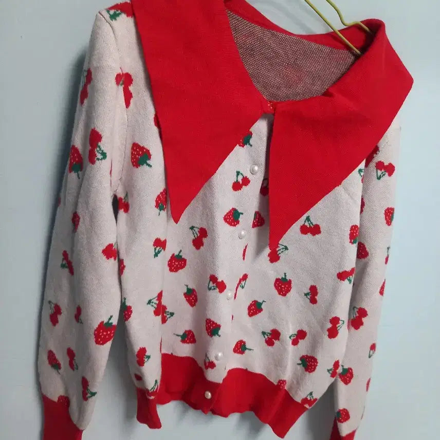 [BUNJANG] Strawberry Cherry Pattern Knit Cardigan / 니트