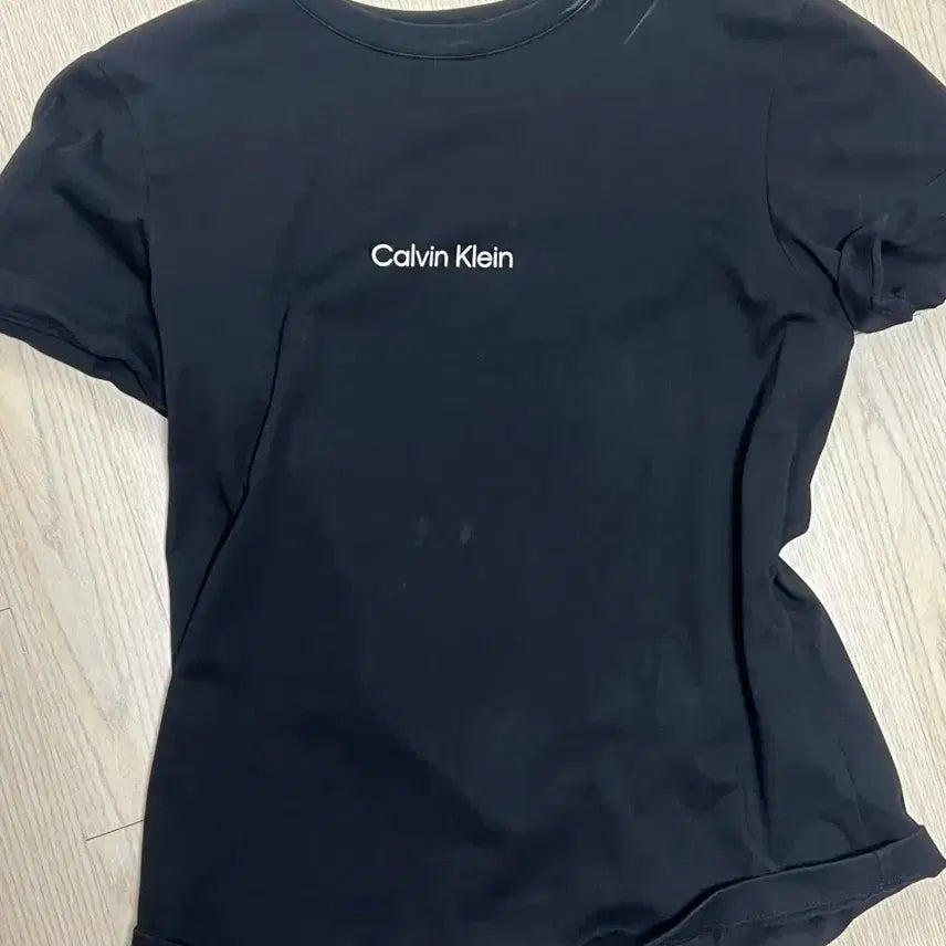 [BUNJANG] Calvin Klein T-Shirt / 캘빈