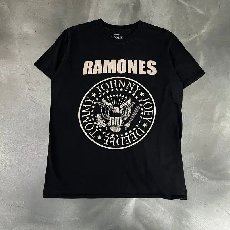 [BUNJANG] Ramones Printing Short-Sleeve T-Shirt / 라몬즈 프린팅 반팔티 y18473