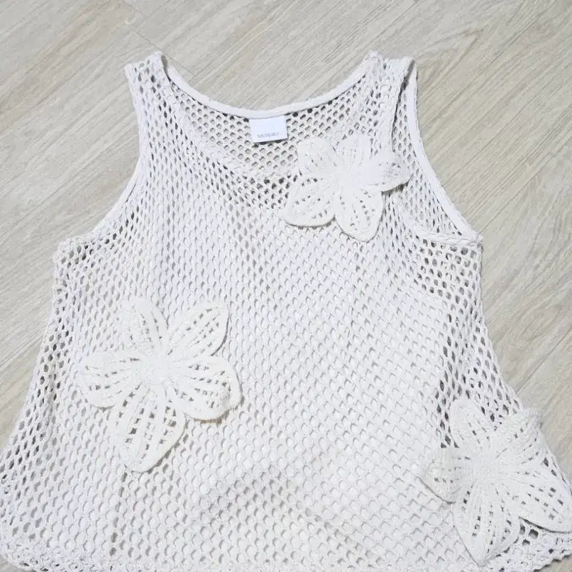 [BUNJANG] ZARA Knit Flower Tank Top / 자라 니트 플라워 나시