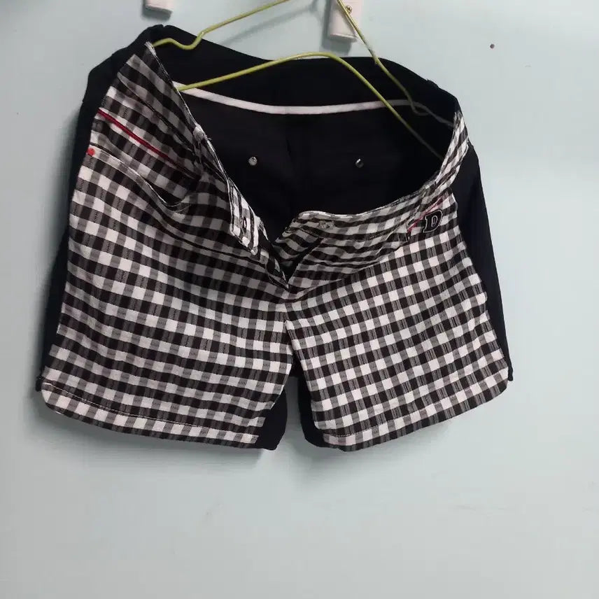 [BUNJANG] D Company Women's Check Pattern Golf Shorts / 골프