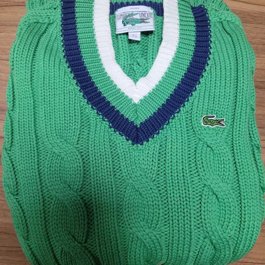 [BUNJANG] Lacoste V-Neck Cable Knit Sweater - Green / 라코스테 니트 스웨터 그린