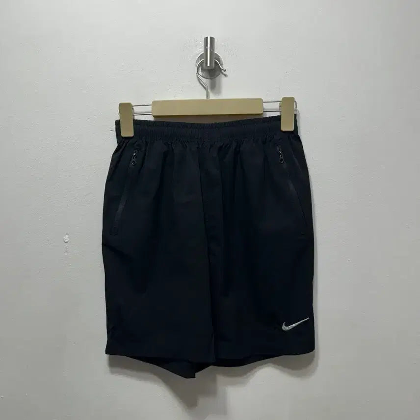 [BUNJANG] Nike Black Training Shorts (Medium) / 나이키 검정색 트레이닝 반바지 M