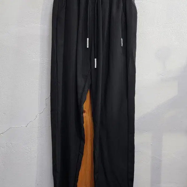 [BUNJANG] TYP HOOM Banding Pants (Size 28) / TYP HOOM 밴딩바지(28)