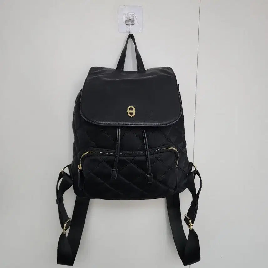 [BUNJANG] ESQUIRE Quilted Backpack / [ESQUIRE 에스콰이어] 퀄팅백팩 누빔백팩