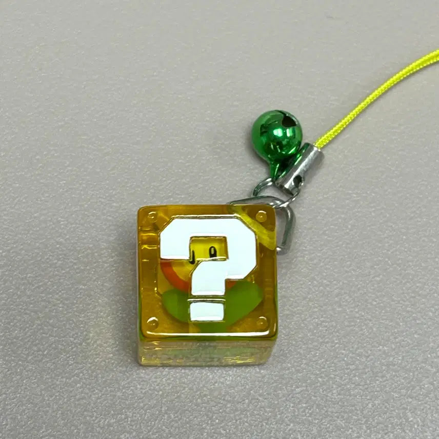 [BUNJANG] USJ Universal Studios Japan Super Mario Question Block Keychain / [새상품] USJ 유니버셜스튜디오 재팬 슈퍼마리오 물음표 키링