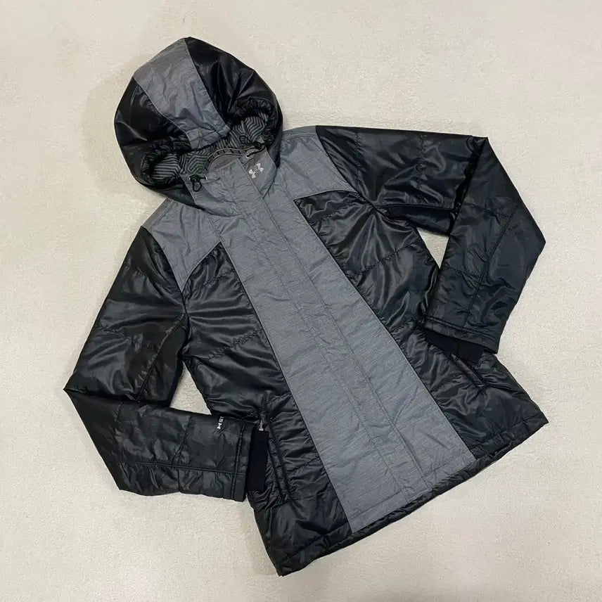 [BUNJANG] Under Armour Women's Lightweight Down Jacket XL / XL 언더아머 여성 경량패딩 B.705