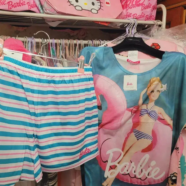 [BUNJANG] Barbie Short Sleeve T-Shirt and Shorts Set - Limited Edition / 바비 반팔 티셔츠 + 반바지 세트 한정판 수입세트
