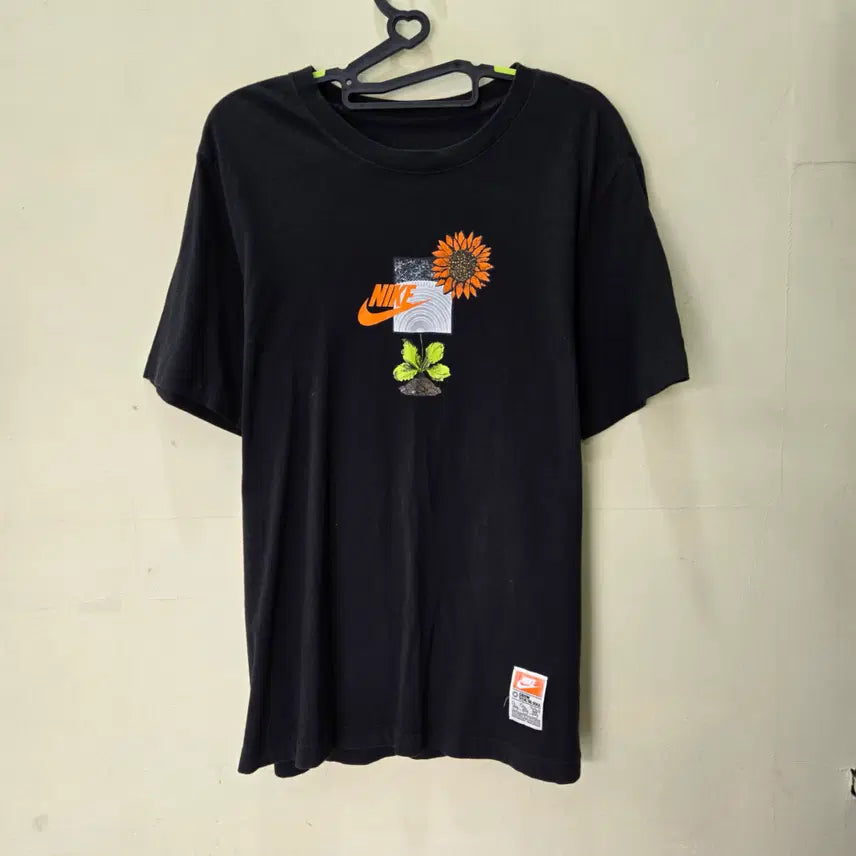 [BUNJANG] Nike Graphic Print T-Shirt Black Men's M / [M] Nike 반팔티 블랙